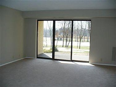 2nd image of 1006 Bunker Dr APT 307