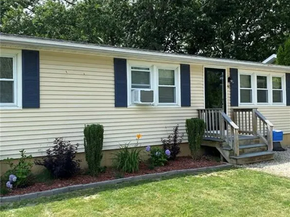 46 Inkberry Trl, Narragansett, RI 02882