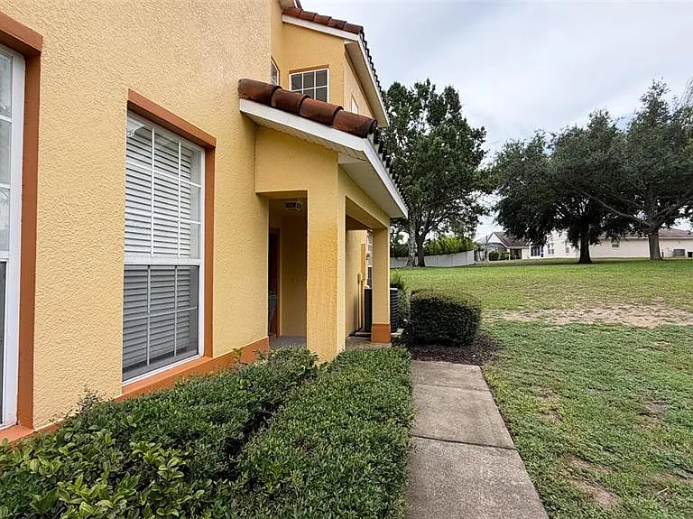 203 Madison Cir — Photo 44