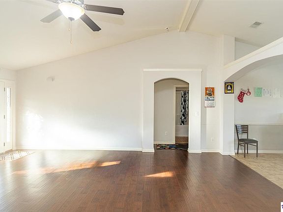 5th image of 310 Riesling Way