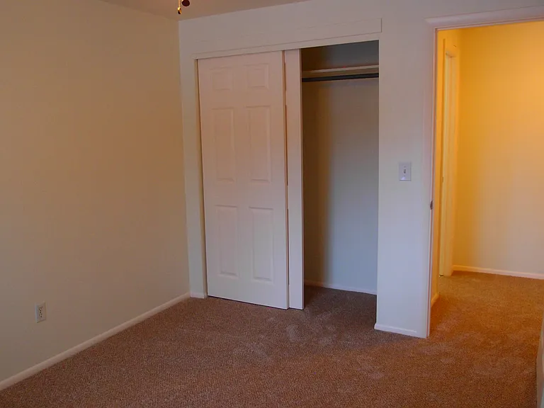 2437 Spruce street — Photo 17
