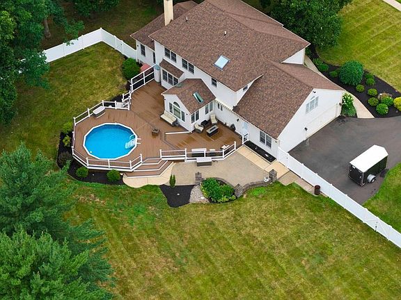4th image of 345 Reinert Rd