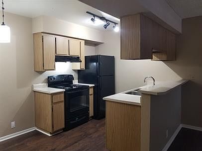 1st image of 216-3001 N 36th St #216