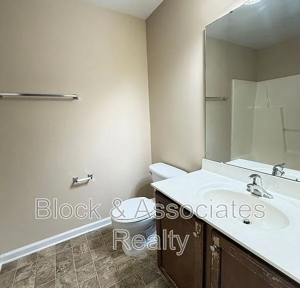 705 Keystone Park Dr #26 — Photo 22