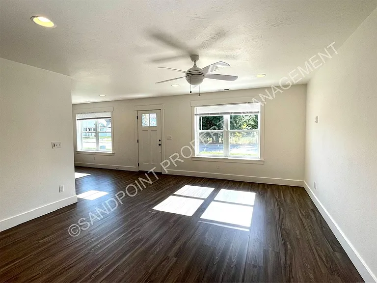 3101 Spring Creek Way — Photo 10