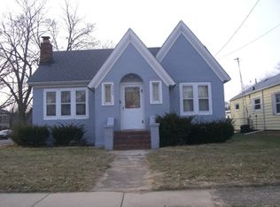 2204 Grant Ave, Rockford, IL 61103