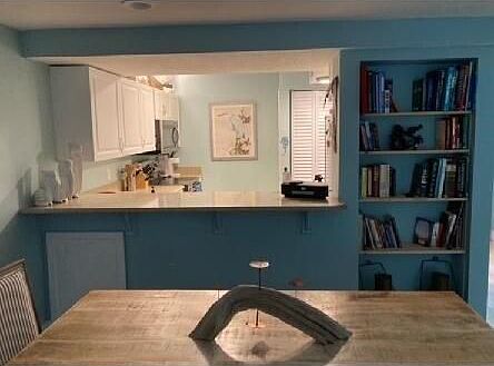 3rd image of 1456 NE Ocean Blvd APT 2-202