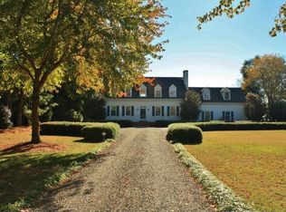 287 Deep Water Dr, White Stone, VA 22578