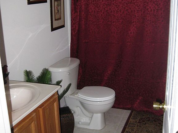 2nd Bathroom