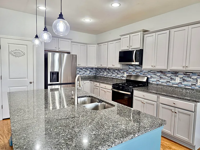 110 Nolin Rd — Photo 8