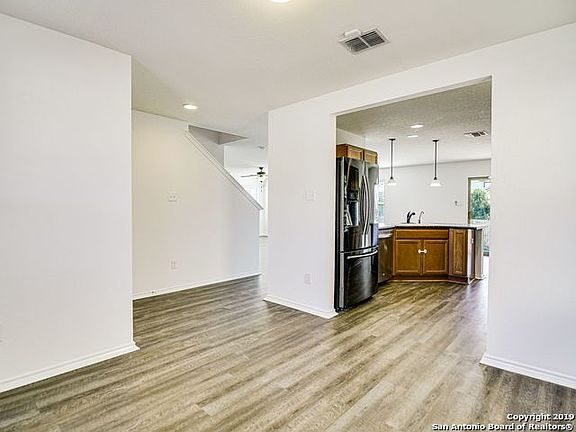 3rd image of 10346 Abilene Stage