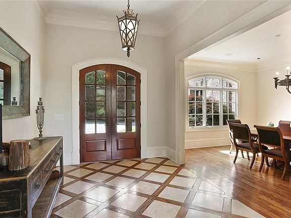 3rd image of 510 Rivercliff Trce