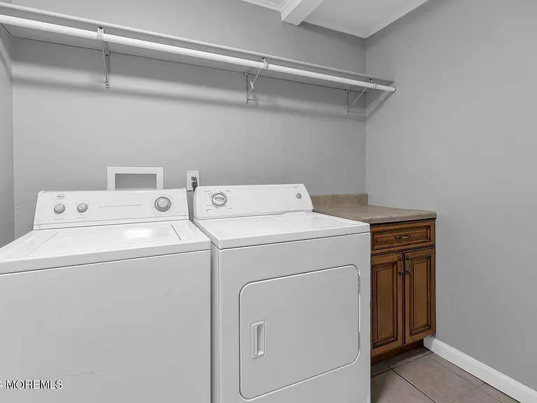 717 Harmony Rd — Photo 22