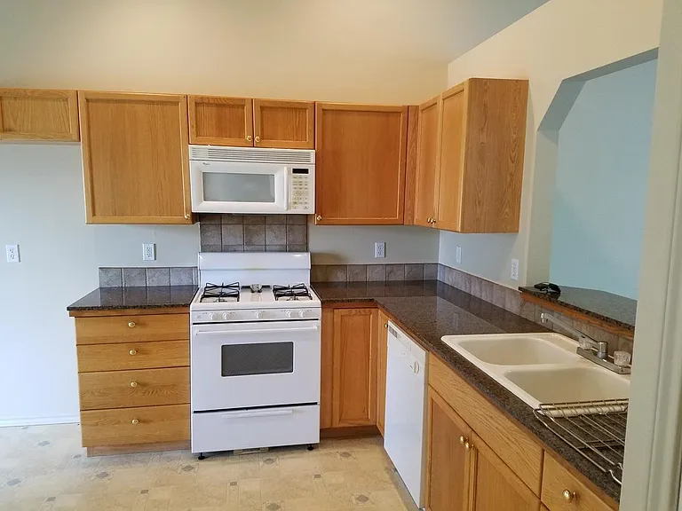 11834 W Huckleberry Dr — Photo 2