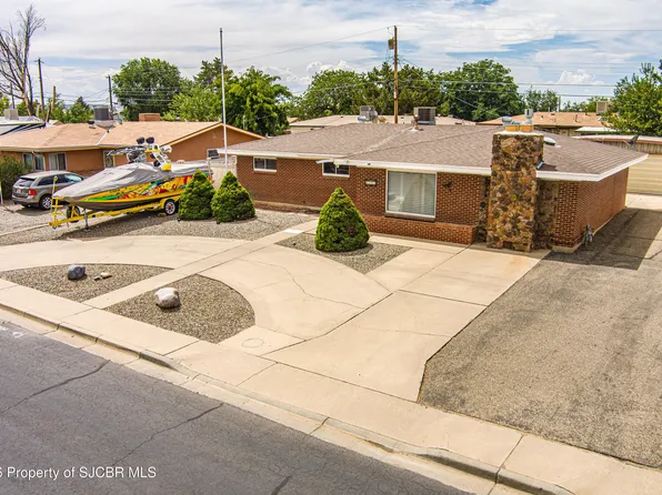 2513 Ridgecrest Dr, Farmington, NM 87401