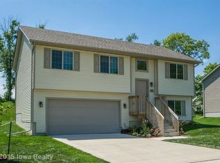 2441 E Porter Ave, Des Moines, IA 50320