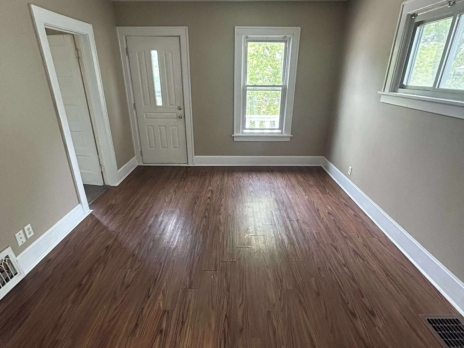 2 bed, $975 — Photo 4