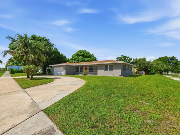 207 BAYBERRY Drive, Lake Park, FL 33403