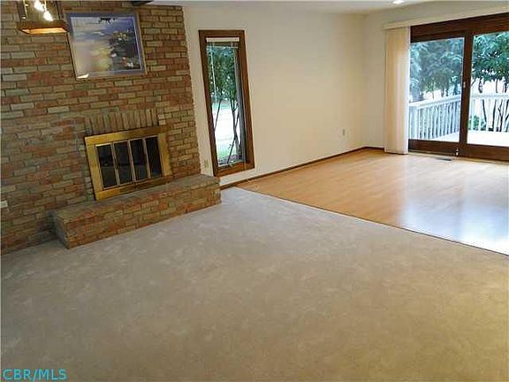 2nd image of 909 Werner Way