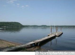 314 Cove Rd, Hudson, WI 54016