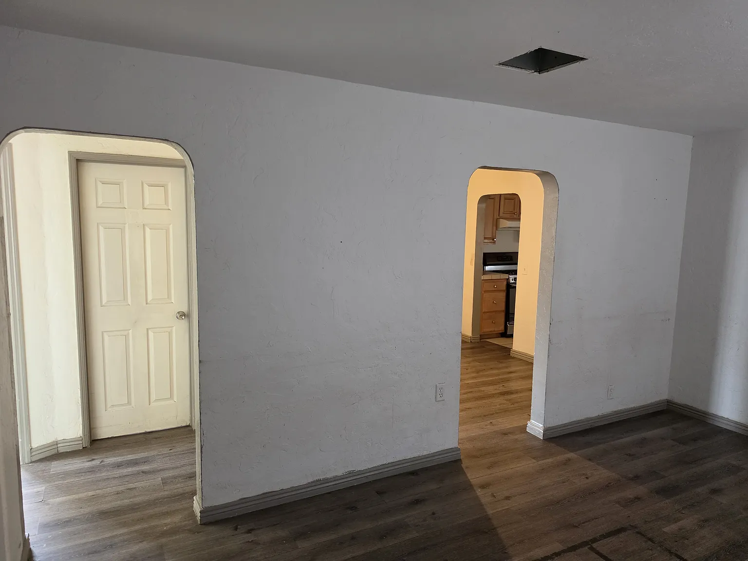 3 bed, $1,850 — Photo 2