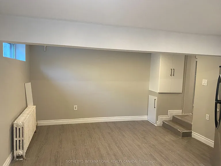647 Vaughan Rd #BASEMENT — Photo 4