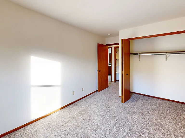 High Point Commons Apartments — Photo 129