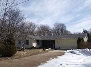 7573 Youngman Rd, Greenville, MI 48838