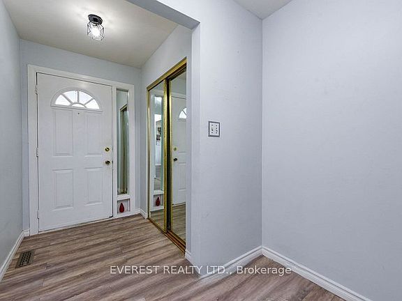 3rd image of 7549 Catalpa Rd