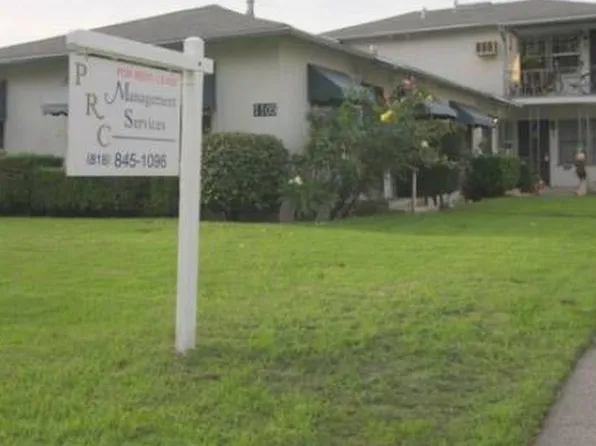 1105 W Clark Ave APT D, Burbank, CA 91506