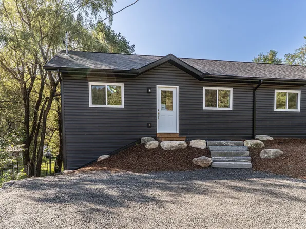 81 Chaffey Township Rd, Huntsville, ON P1H 1C8