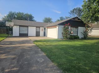 604 W 19th St S, Claremore, OK 74019