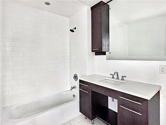 Sold by Avenue Sotheby's International Realty | media 24