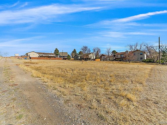 5th image of 7752 S Estes Ct