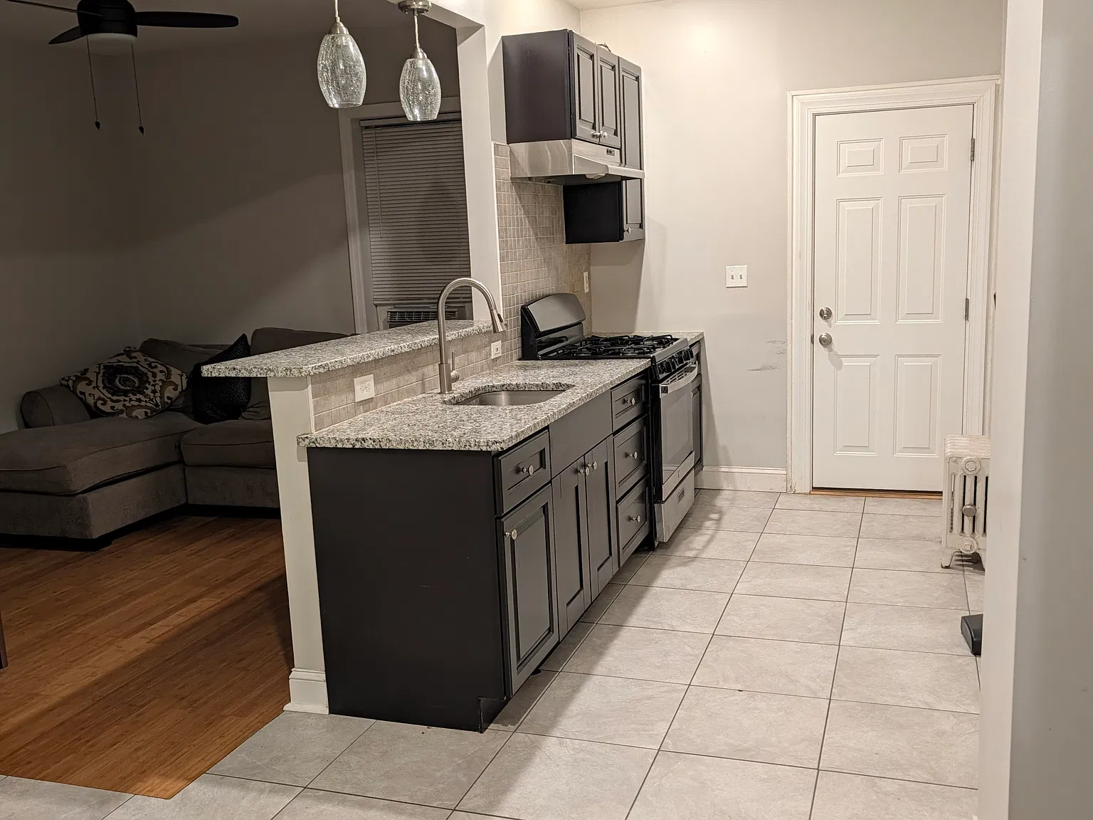 2 bed, $2,000 — Photo 4