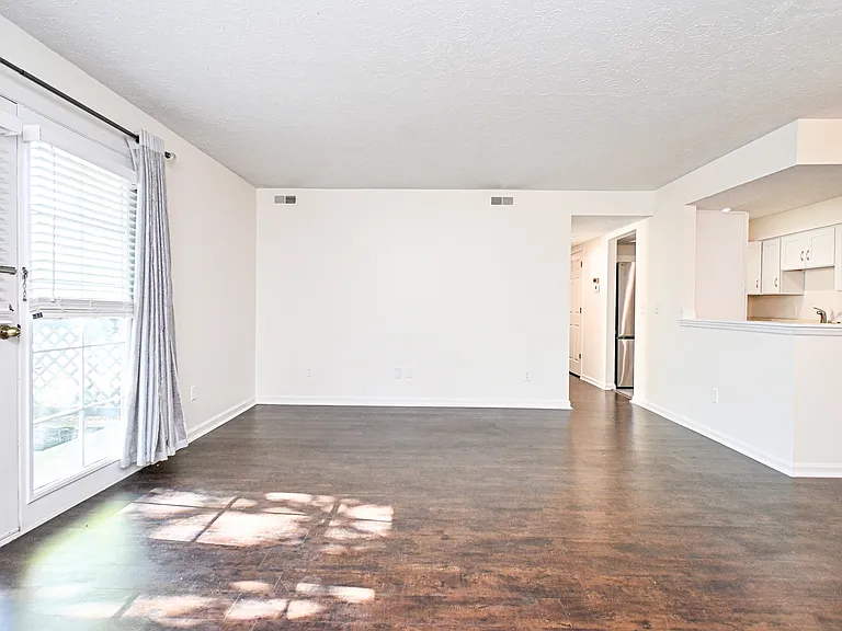 3021 Stratford Ct #1 — Photo 10