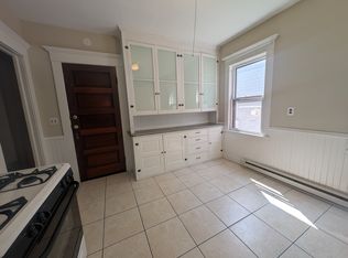 39 College St APT 3, Buffalo, NY 14201