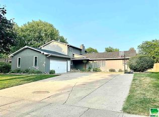 600 S Norbeck St, Vermillion, SD 57069