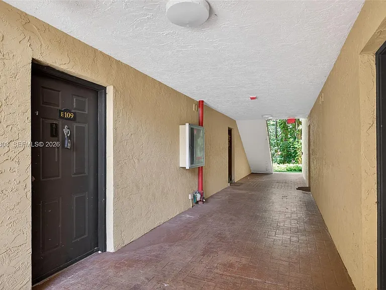 4025 W McNab Rd #E109 — Photo 21