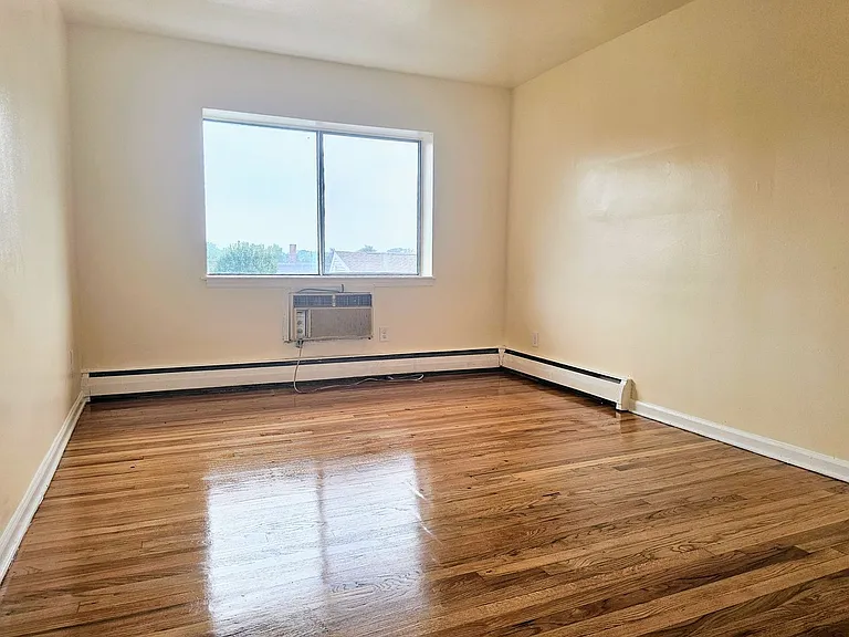 100 Mill Rd — Photo 11