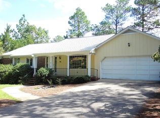 90 McDonald Rd E, Pinehurst, NC 28374