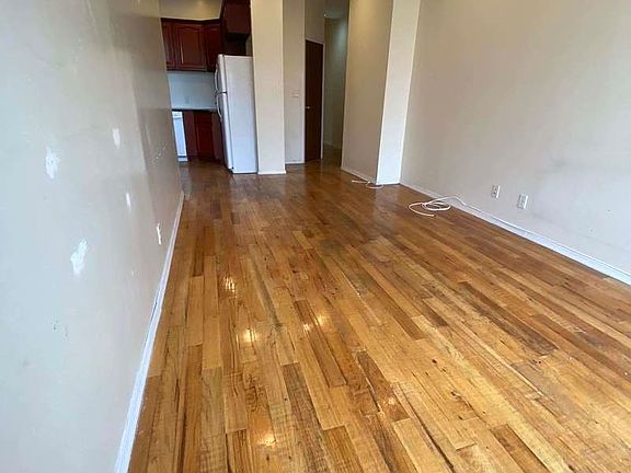 3rd image of 1490 Bedford Ave APT 4N