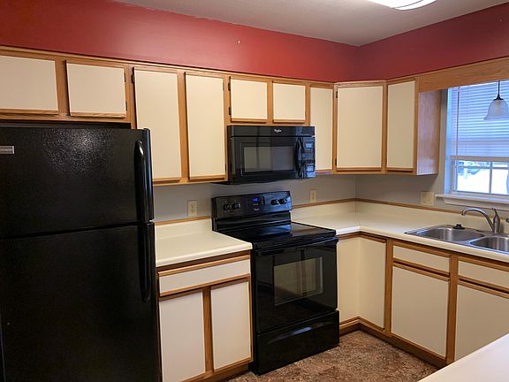 5th image of 461B N Garrett St #B