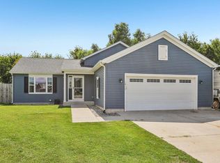 1511 E Longneedle LANE, Elkhorn, WI 53121