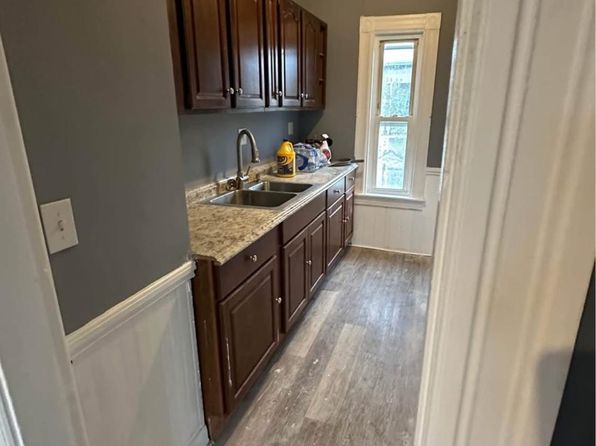 manchester-new-hampshire-74288034 picture