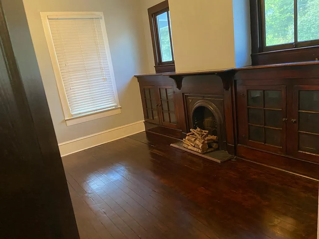 3 bed, 10 sqft, $1,400 — Photo 4