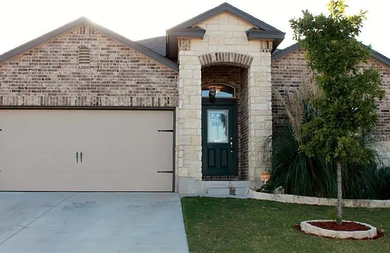 5322 Cicero Dr — Photo 1