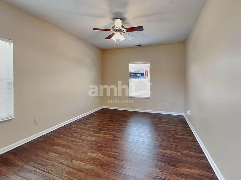 11723 Rossmore Dr — Photo 18
