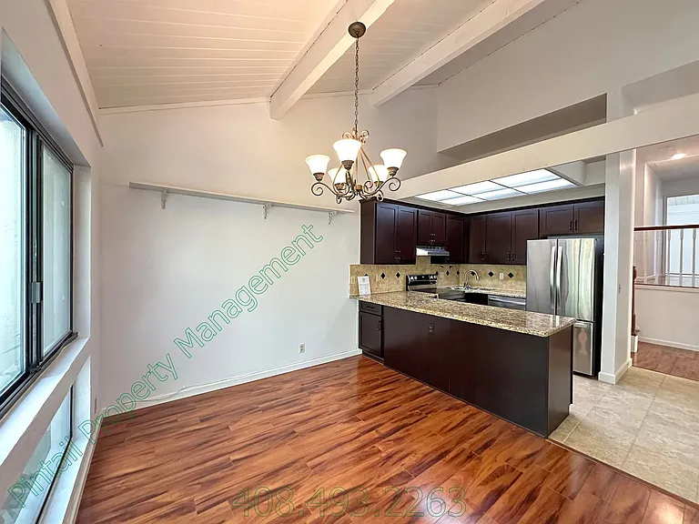 802 Kingfisher Ter — Photo 3