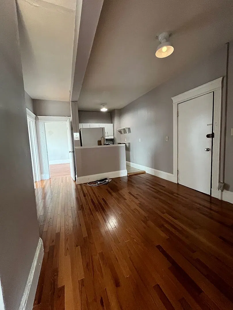 Huge 4 Bed Close to BU — Photo 1